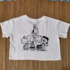 Forever 21 Peanuts front pocket crop top t-shirt